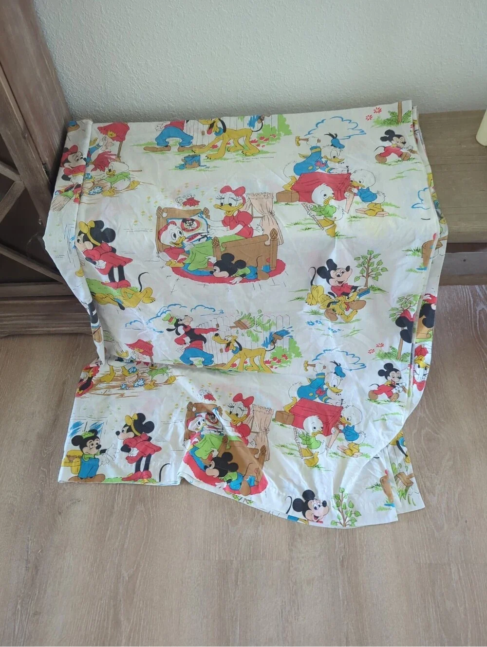 Vintage DISNEY MICKEY & Friends Chores FULL Cottom Flat Sheet Fabric 64x90
